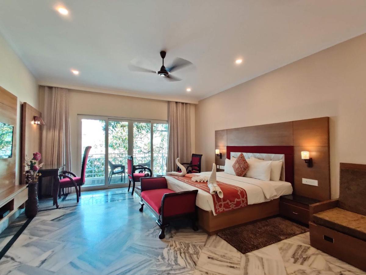 Hotel Surya, Kaiser Palace Varanasi Dış mekan fotoğraf