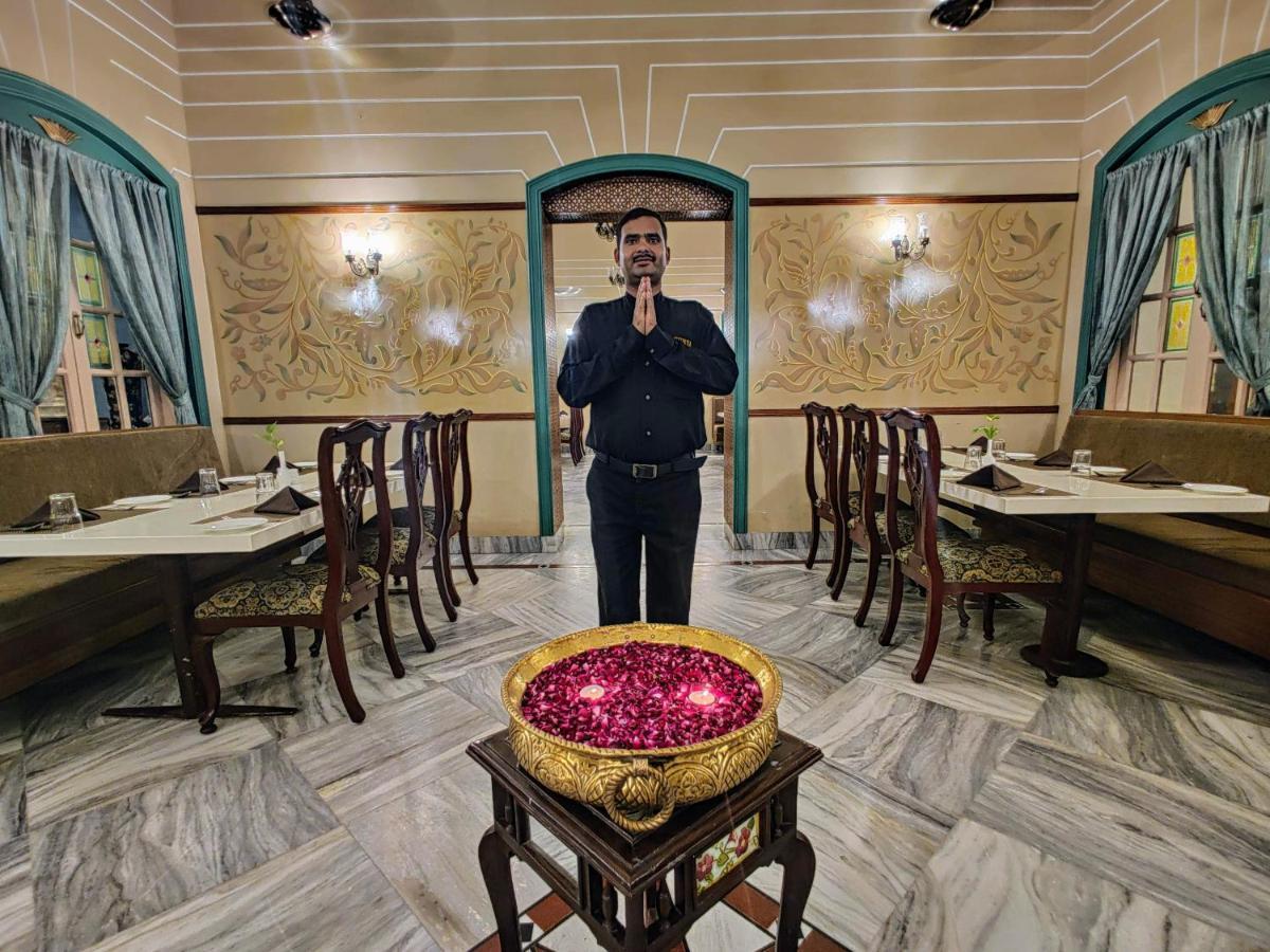 Hotel Surya, Kaiser Palace Varanasi Dış mekan fotoğraf