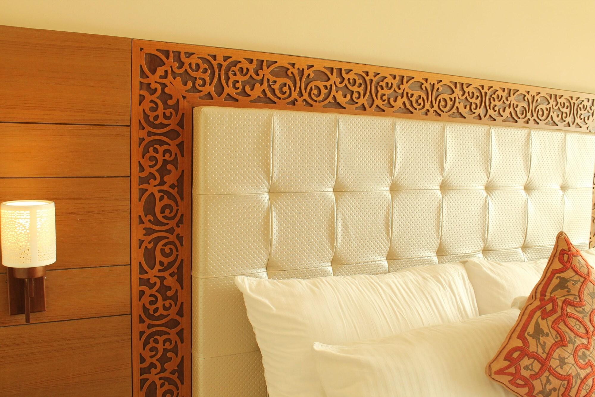 Hotel Surya, Kaiser Palace Varanasi Dış mekan fotoğraf