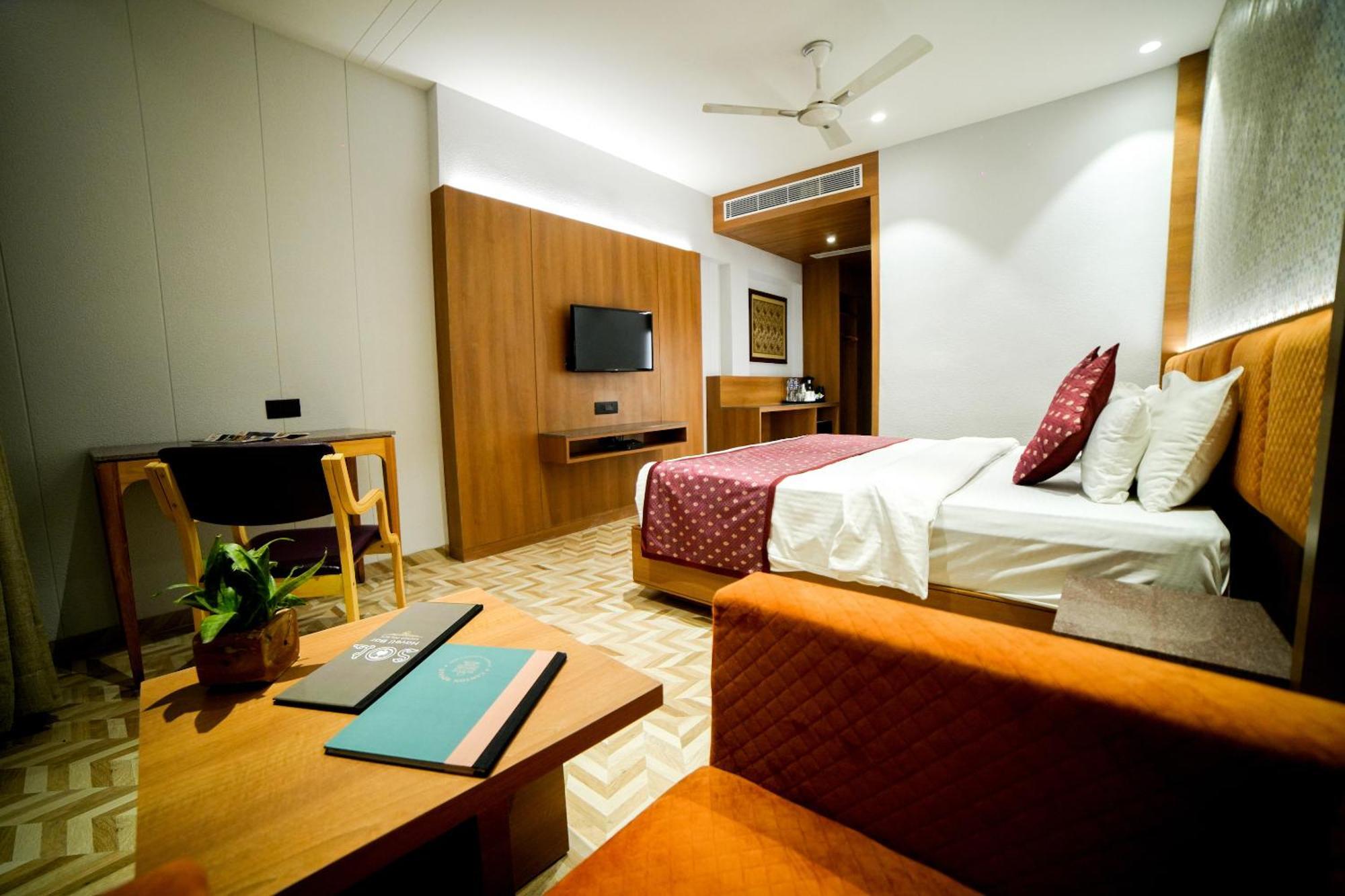 Hotel Surya, Kaiser Palace Varanasi Dış mekan fotoğraf